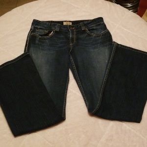Buckle Jeans